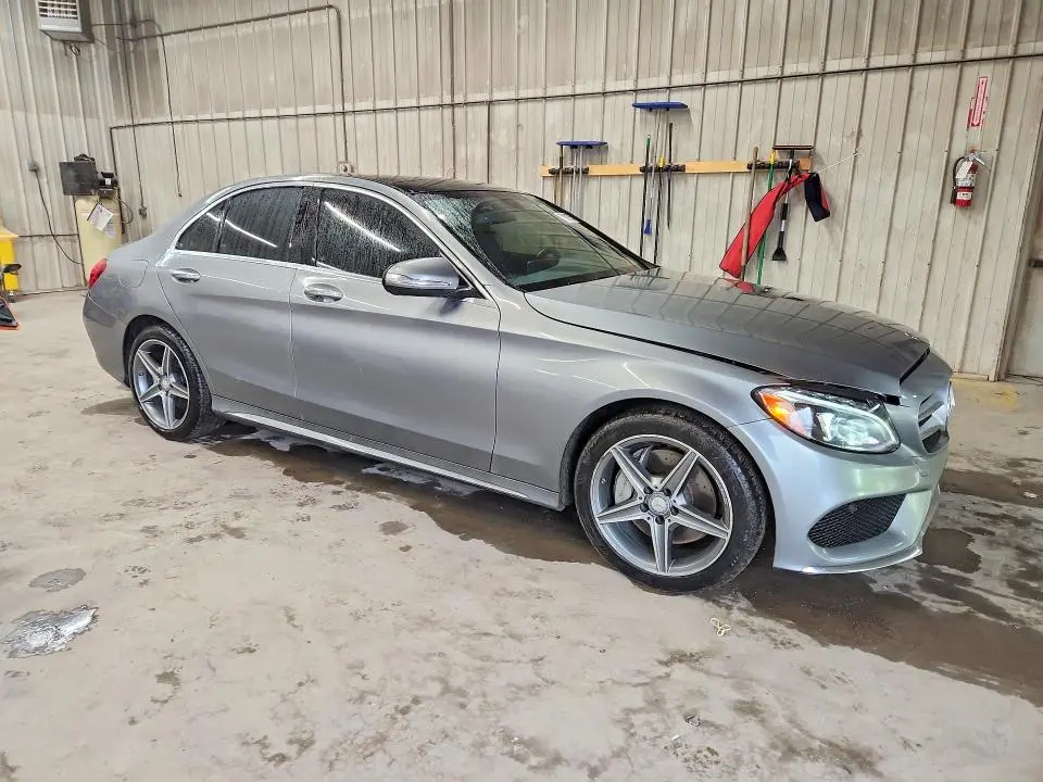 MERCEDES-BENZ C 2015 VIN 55SWF4KB5FU011549