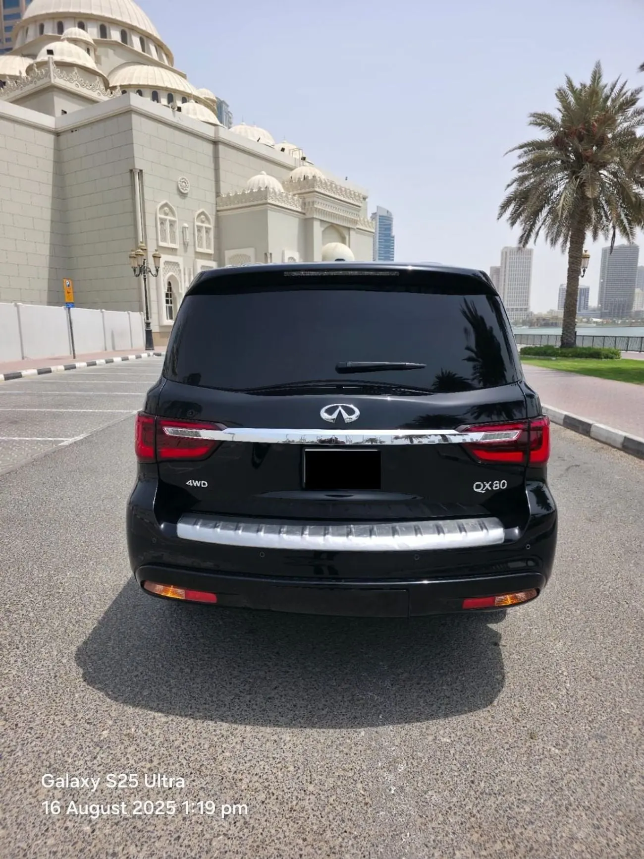 Infiniti QX80 2020