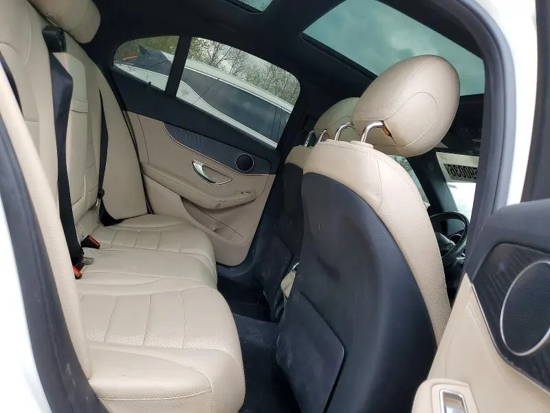 MERCEDES-BENZ C-CLASS 2016 VIN 55SWF4KB3GU111375