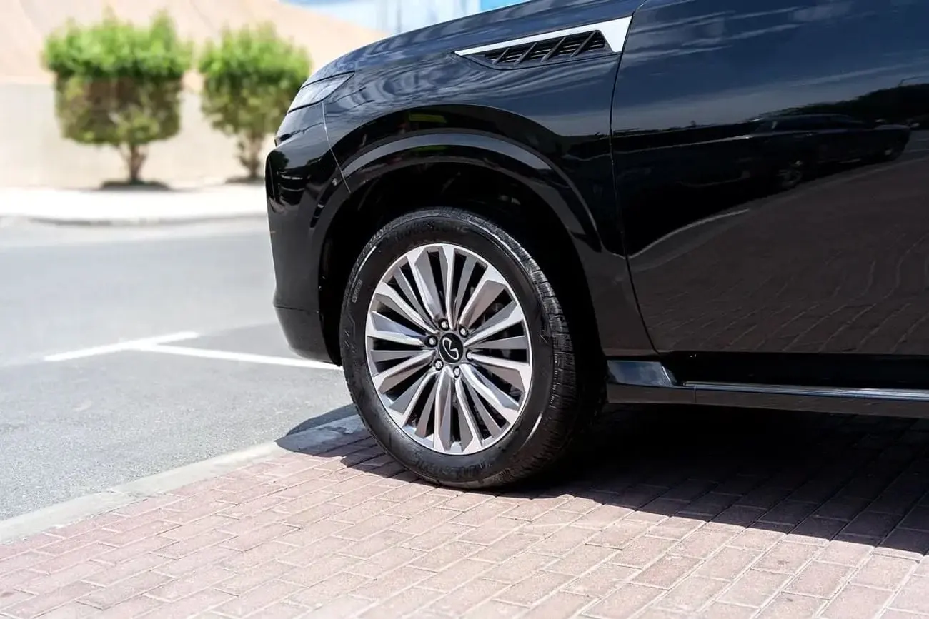 Infiniti QX80 2025