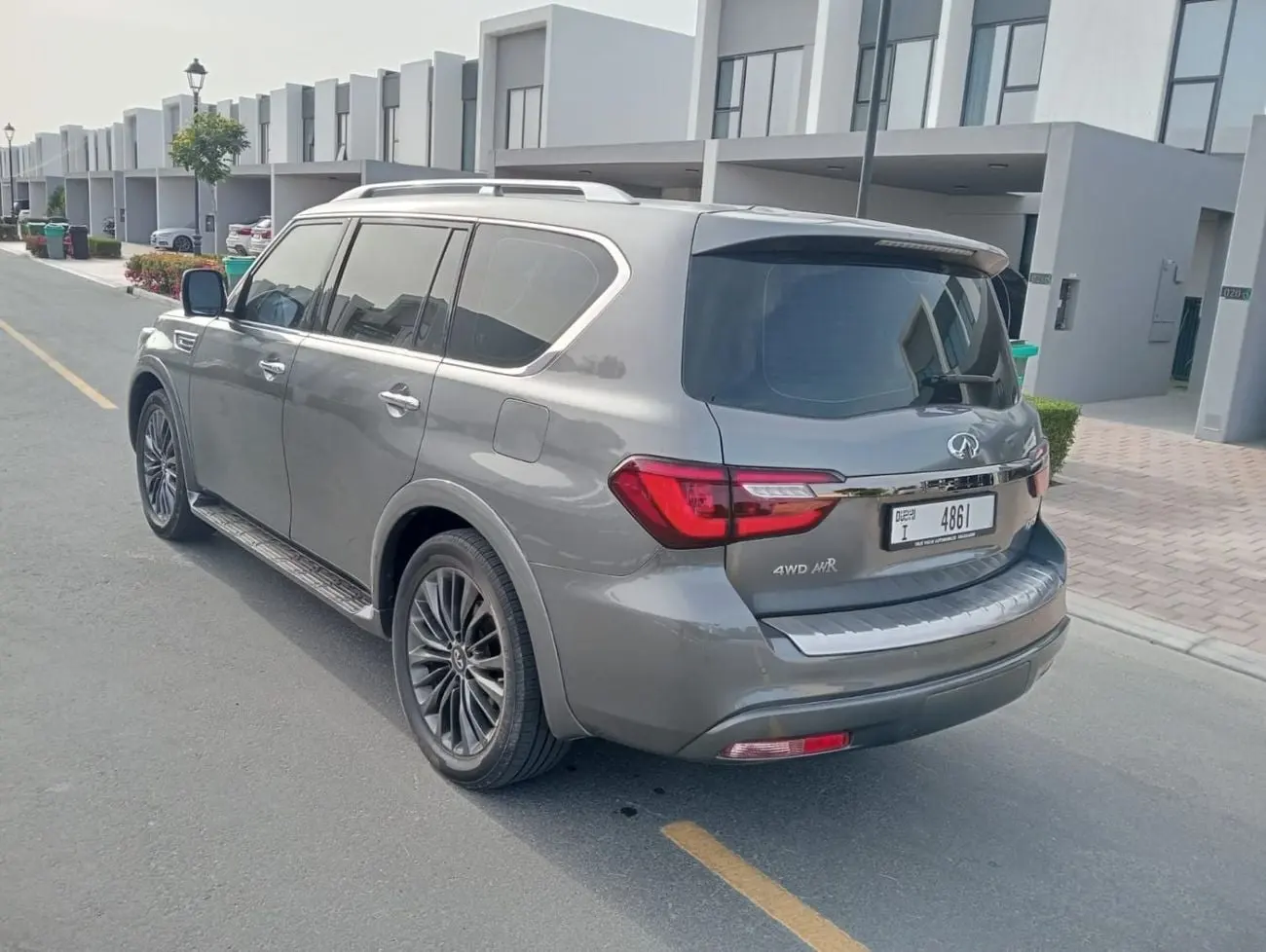 Infiniti QX80 2021