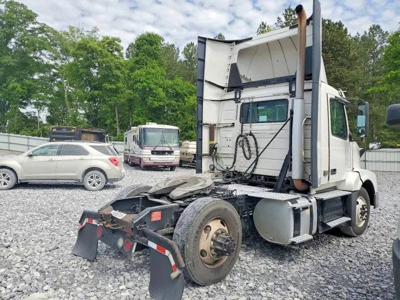 VOLVO VN 2017 VIN 4V4N39TG3HN988064