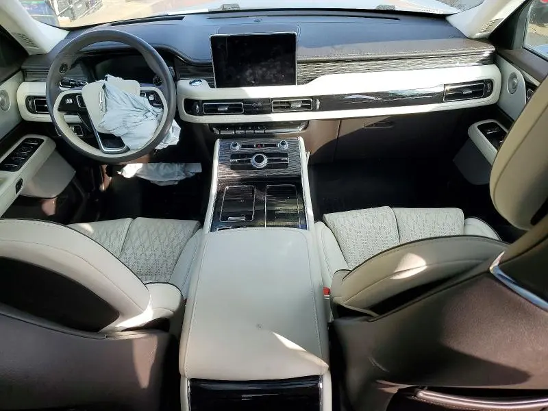 LINCOLN AVIATOR 2023 VIN 5LM5J9XC0PGL23725
