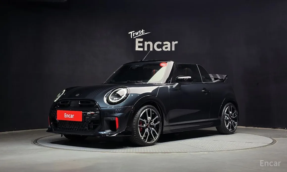 Mini Cooper Convertible 2025 JCW