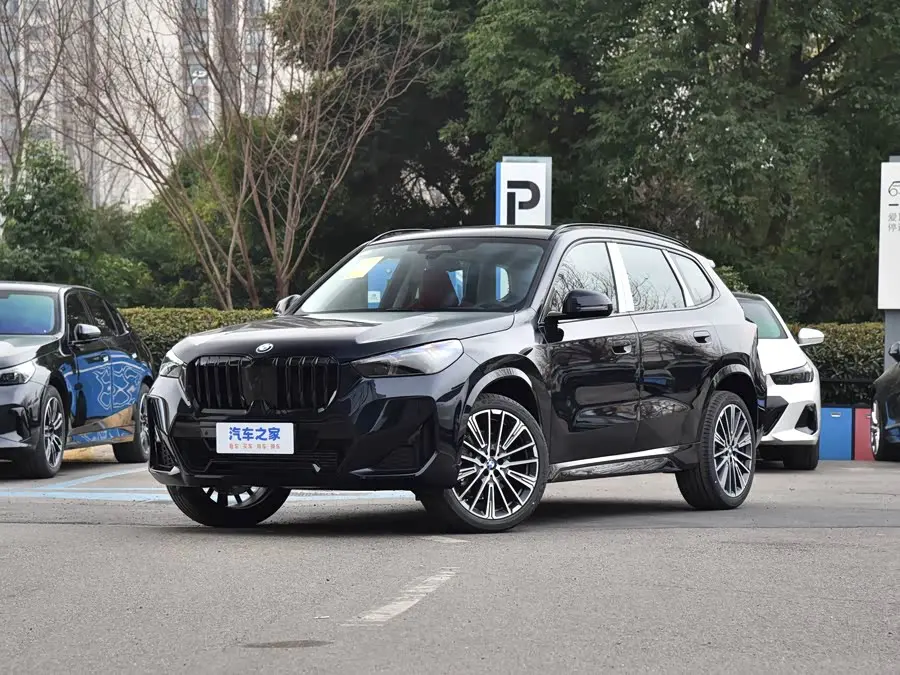 BMW X1 2026 2026款 xDrive25Li M运动曜夜套装