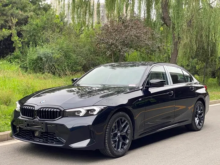 BMW 3 Series 2026 2026款 330Li M运动曜夜套装