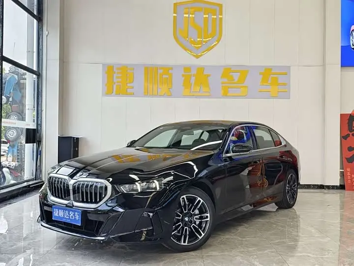 BMW 5 Series 2026 2026款 530Li 领先型 M运动套装