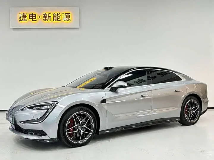 BYD Yangwang U7 2025 2025款 EV 五座豪华版