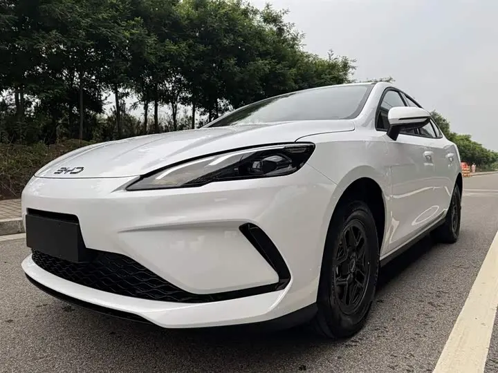 BYD Seal 05 DM-i Hybrid 2026 2026款 DM-i 128KM豪华型