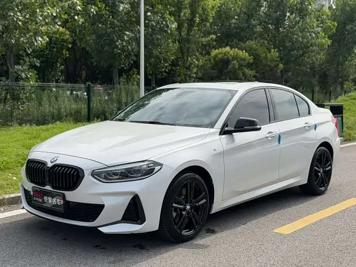 BMW 1 Series 2023 2023款 125i M运动曜夜版