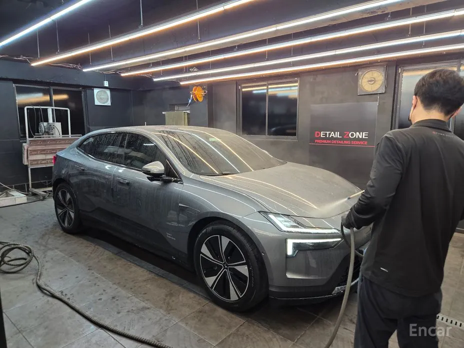 Polestar 4 2024 Long Range Duel Moter
