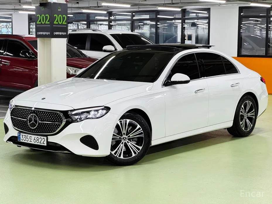 Mercedes-Benz E-Class 2024 E200 Avantgarde