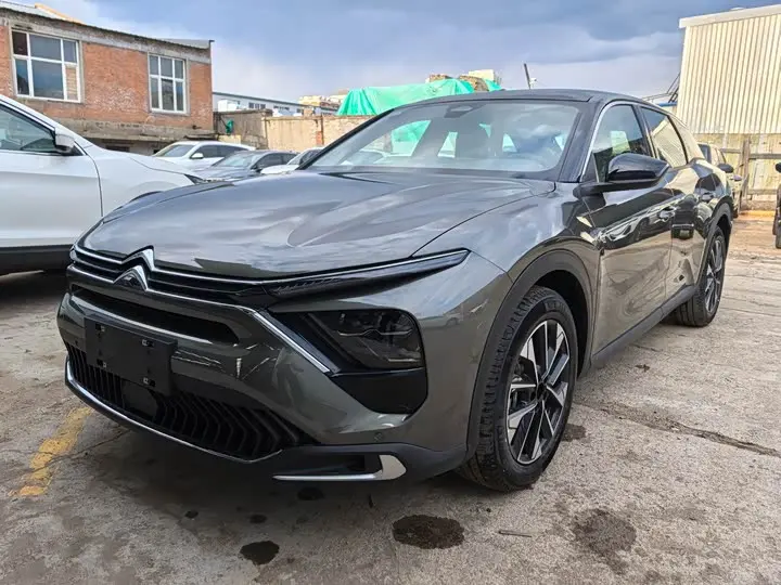 Citroen C5 X 2025 2025款 1.6T 海外版