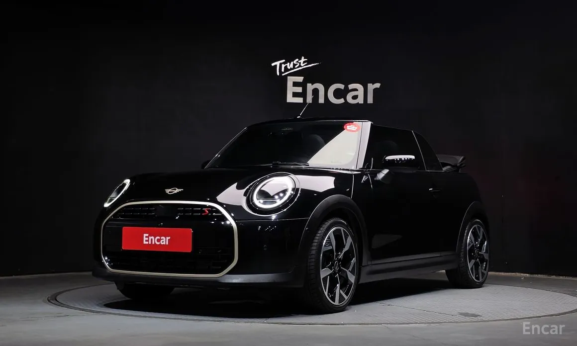 Mini Cooper Convertible 2025 Favoured
