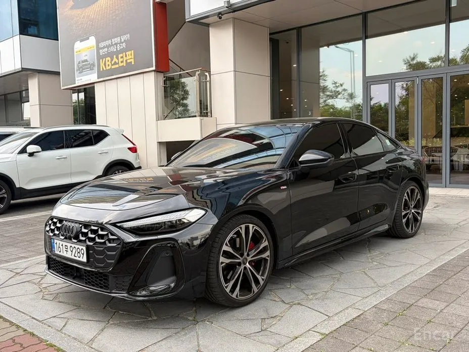 Audi A5 2025 40 TFSI Quattro S Line Black Edition