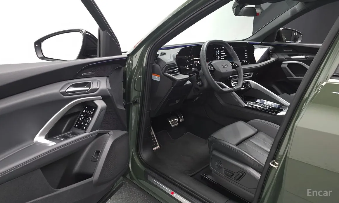 Audi Q5 2025 40 TDI Quattro S Line Black Edition