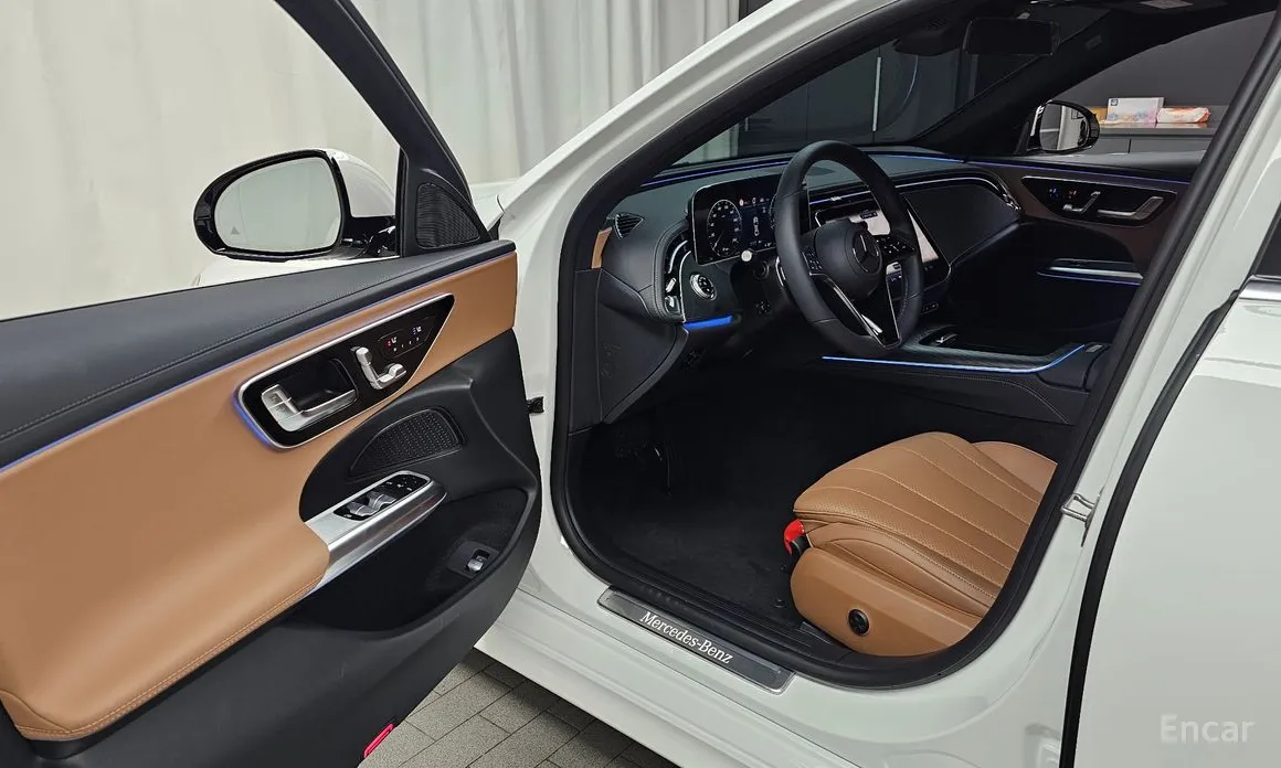 Mercedes-Benz E-Class 2024 E200 Avantgarde