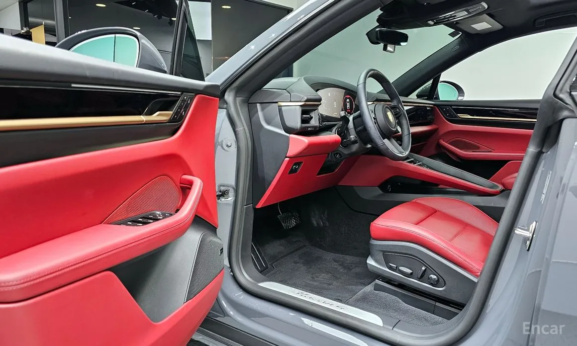 Porsche Macan 2024 Base 4