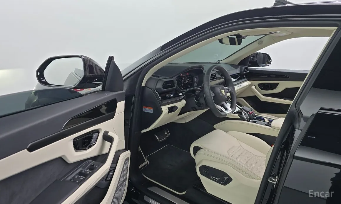 Lamborghini Urus 2018 4.0 V8 SE
