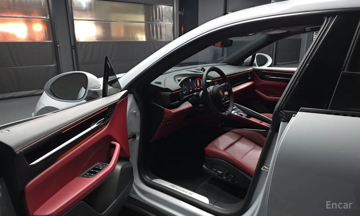 Porsche Macan 2024 Base 4