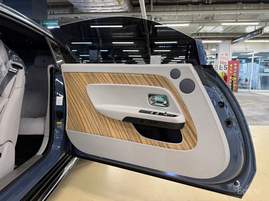 Rolls-Royce Spectre 2023 Coupe