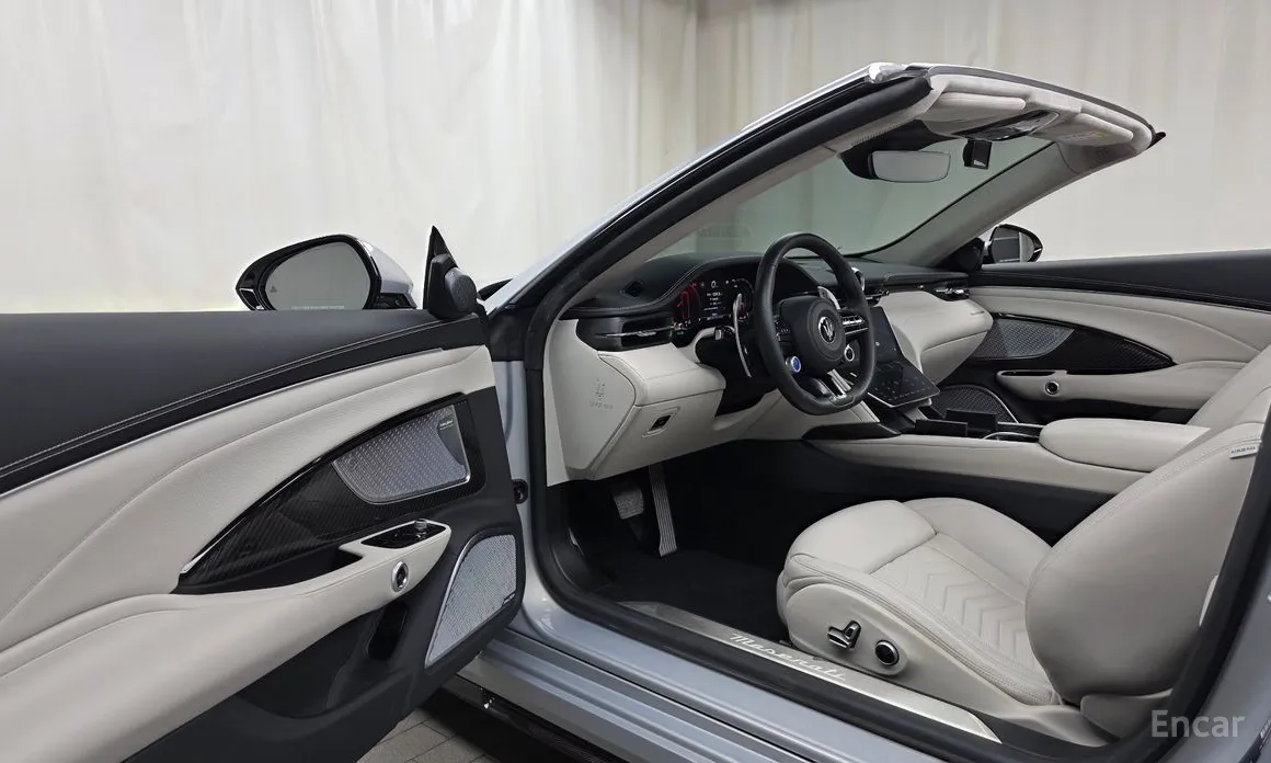 Maserati GranCabrio 2024 3.0 V6 Trofeo