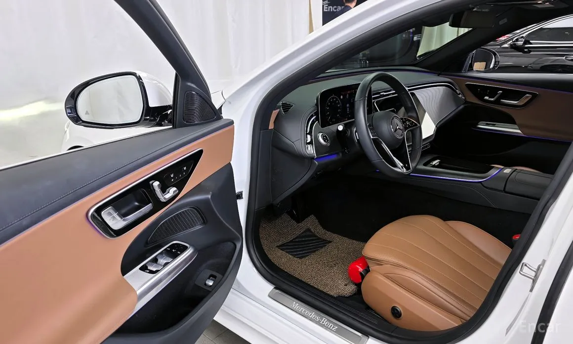 Mercedes-Benz E-Class 2024 E200 Avantgarde