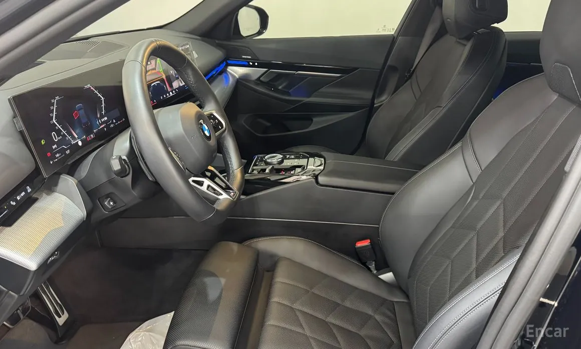 BMW 5 Series 2023 520i M Sport