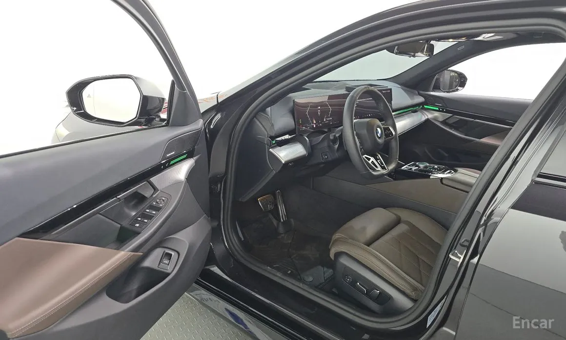 BMW 5 Series 2023 520i M Sport