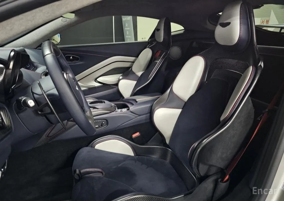 Aston Martin Vantage 2018 5.2 V12 Final Edition