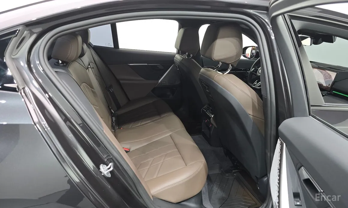 BMW 5 Series 2023 520i M Sport
