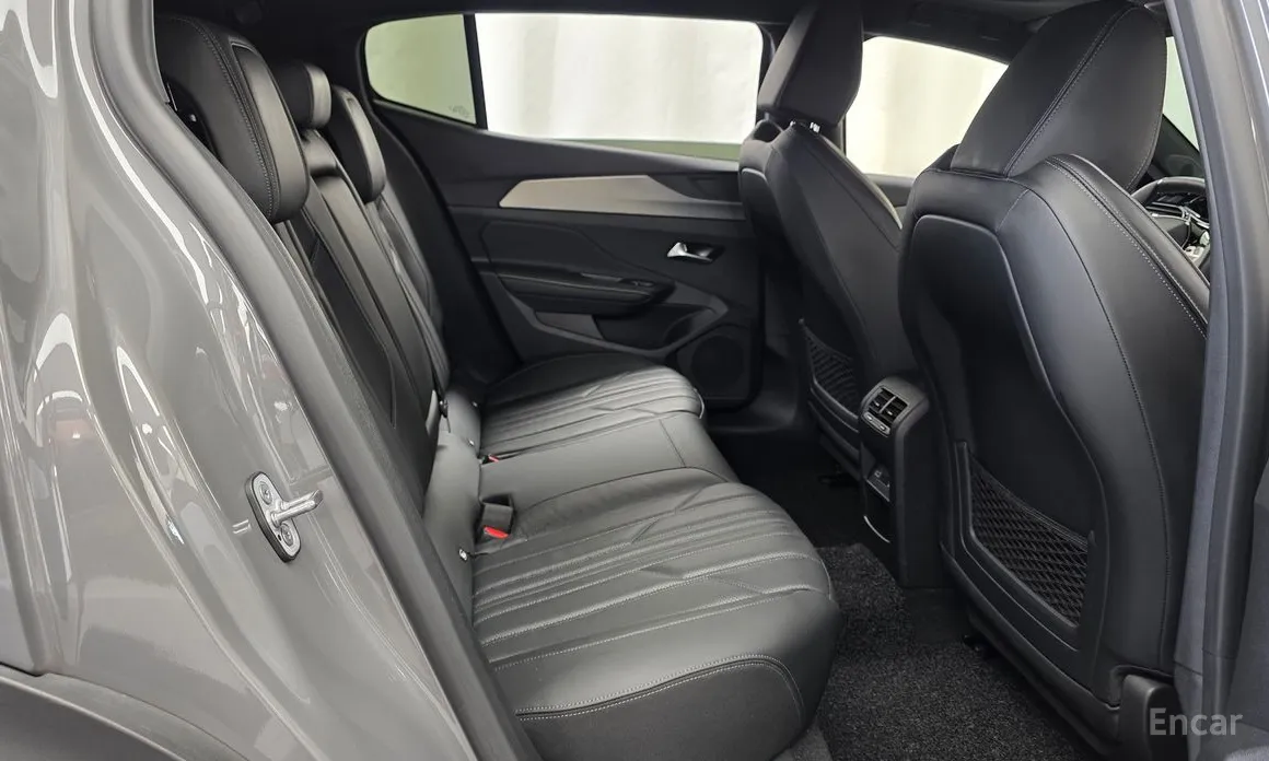 Peugeot 408 2023 1.2 Pure Tech GT
