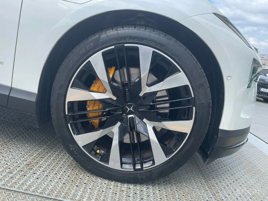 Polestar 4 2024 Long Range Duel Moter