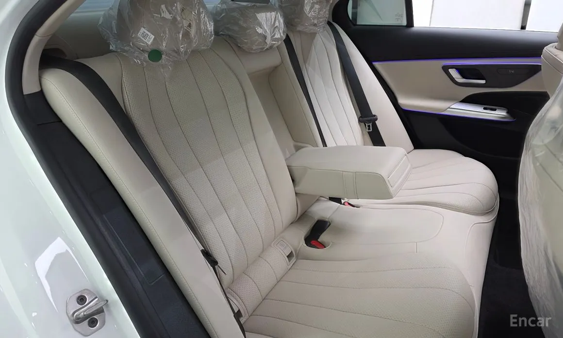 Mercedes-Benz E-Class 2024 E200 Avantgarde
