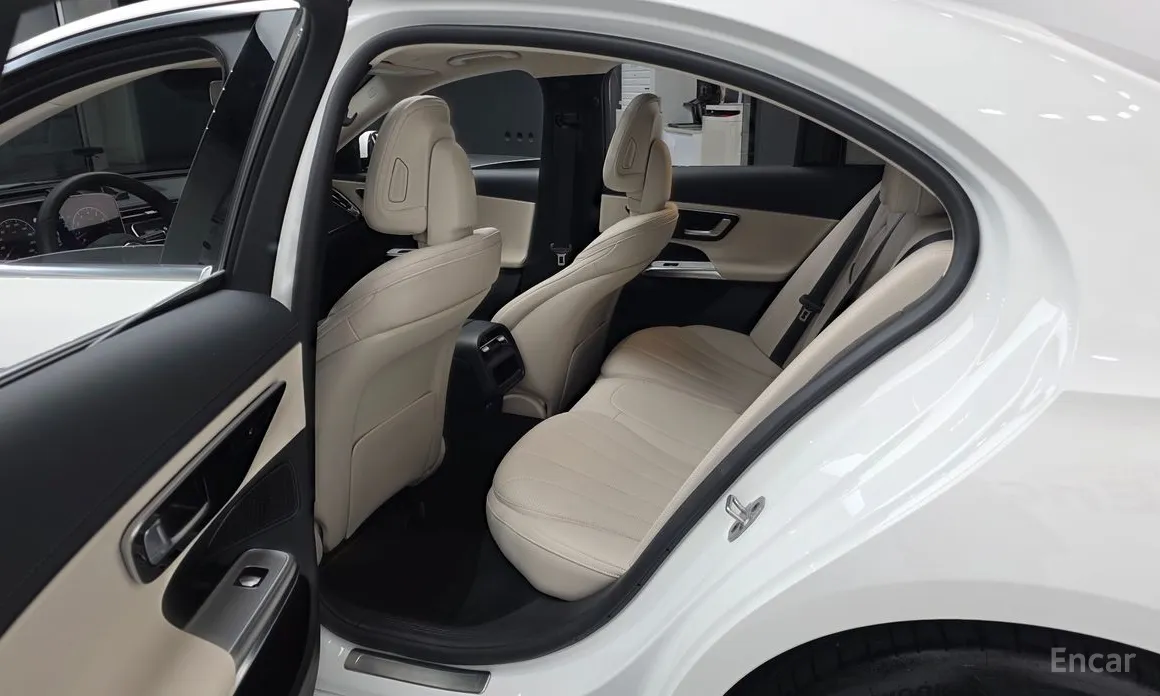 Mercedes-Benz E-Class 2024 E200 Avantgarde