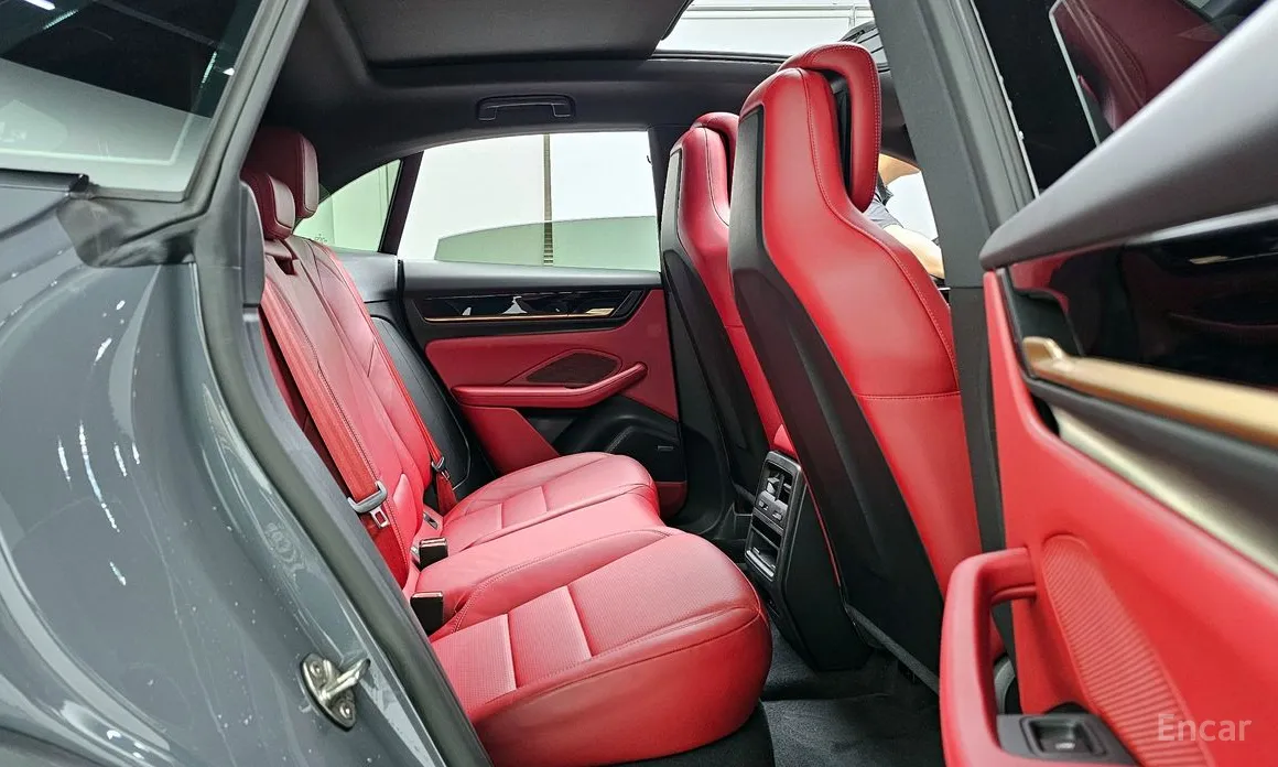 Porsche Macan 2024 Base 4