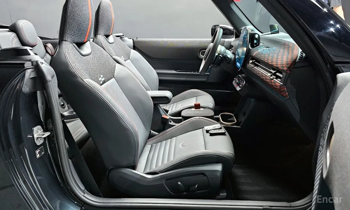 Mini Cooper Convertible 2025 JCW