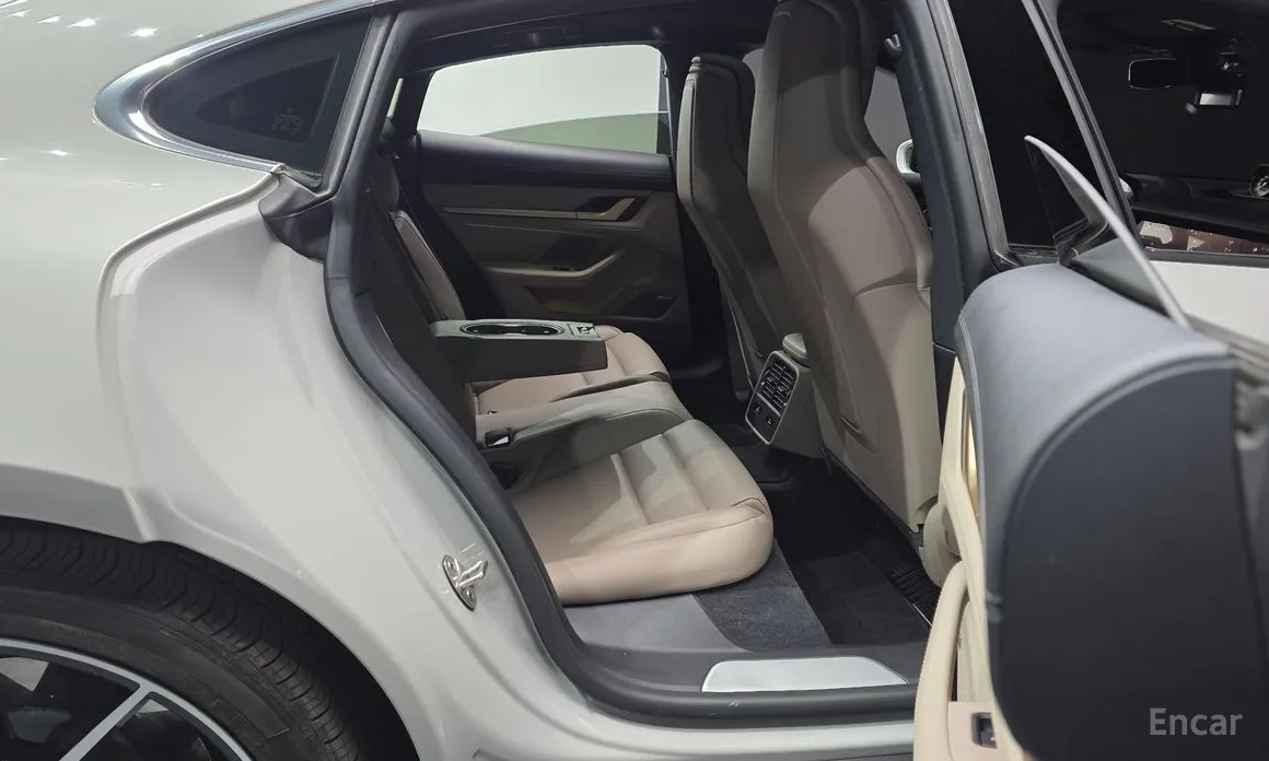 Porsche Taycan 2020 4S