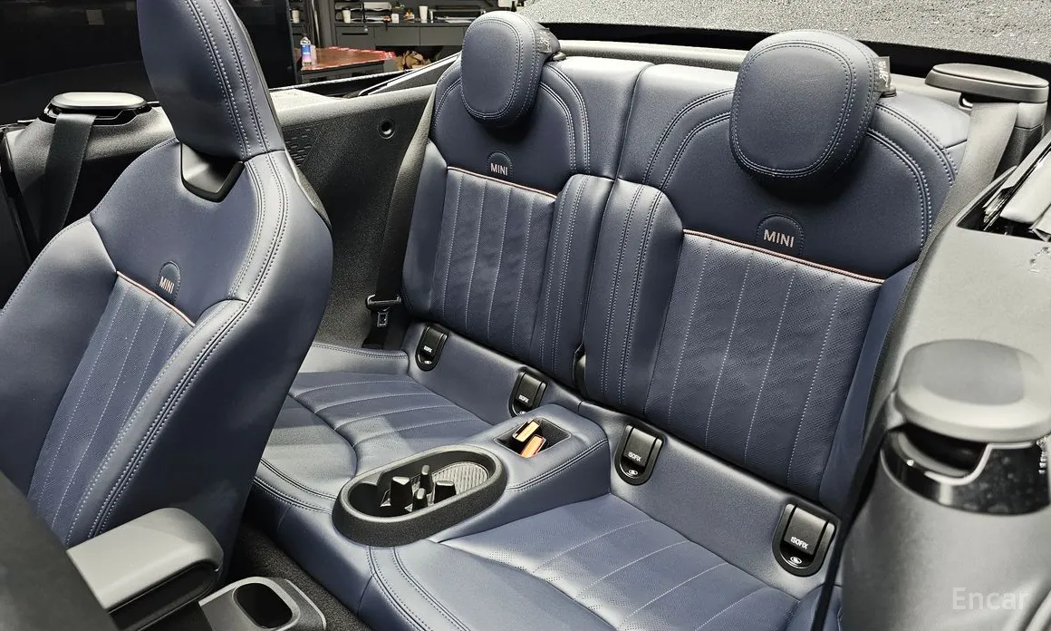 Mini Cooper Convertible 2025 Favoured