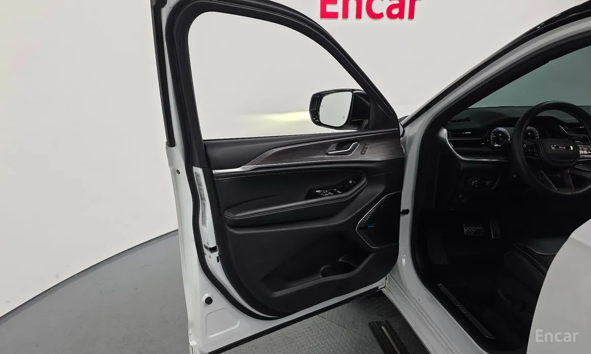 Jeep Cherokee 2021 L 3.6 Overland
