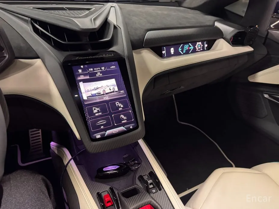 Lamborghini Revuelto 2025 6.5 V12