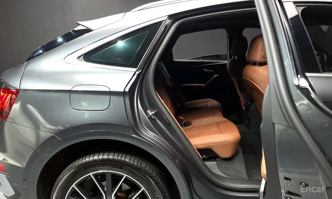 Audi Q5 2017 45 TFSI Quattro Premium Sportback