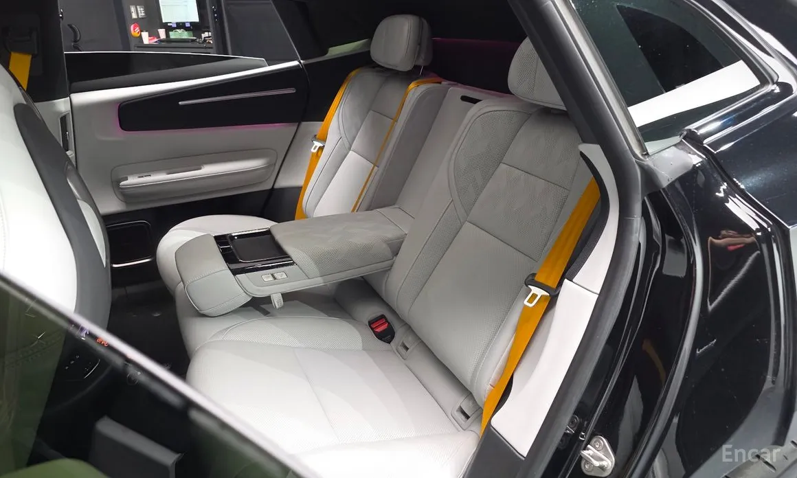 Polestar 4 2024 Long Range Duel Moter