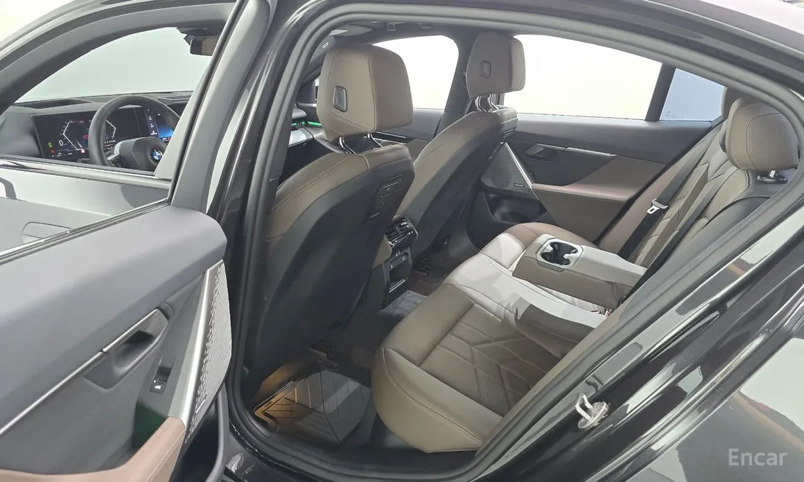 BMW 5 Series 2023 520i M Sport