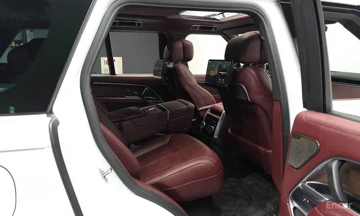 Land Rover Range Rover 2022 P550E AB