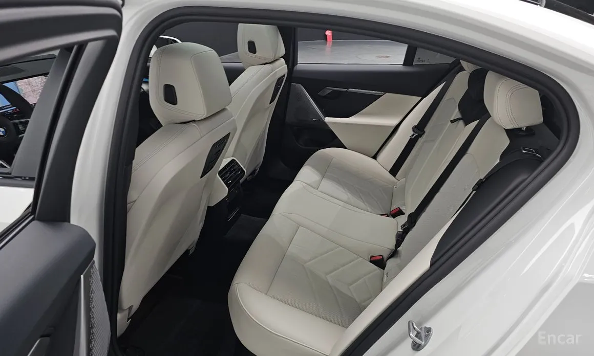 BMW 5 Series 2023 520i M Sport