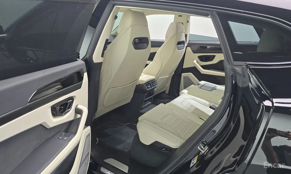 Lamborghini Urus 2018 4.0 V8 SE
