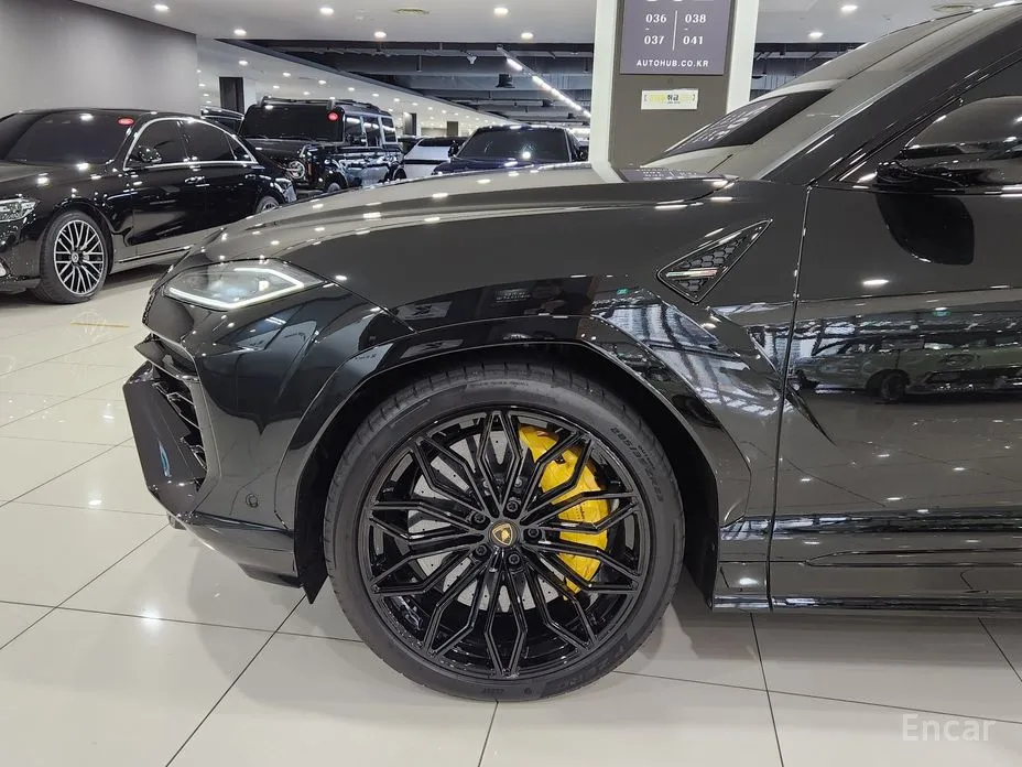 Lamborghini Urus 2018 4.0 V8 SE