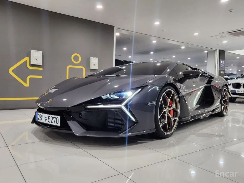 Lamborghini Revuelto 2025 6.5 V12