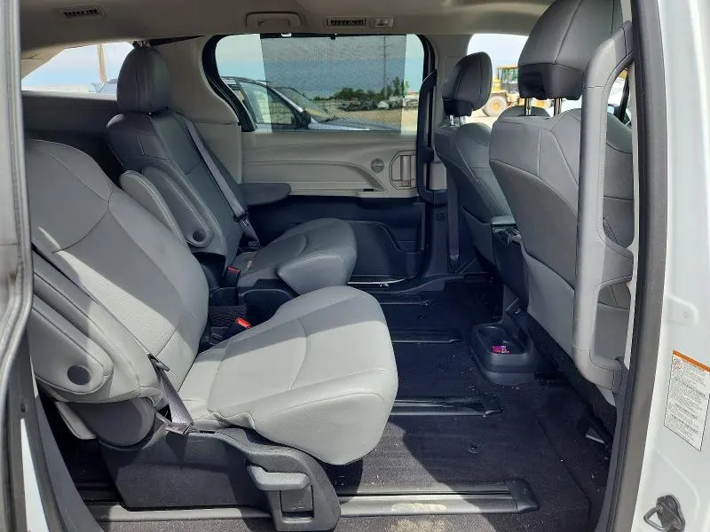 TOYOTA SIENNA 2023 VIN 5TDJSKFC4PS094774